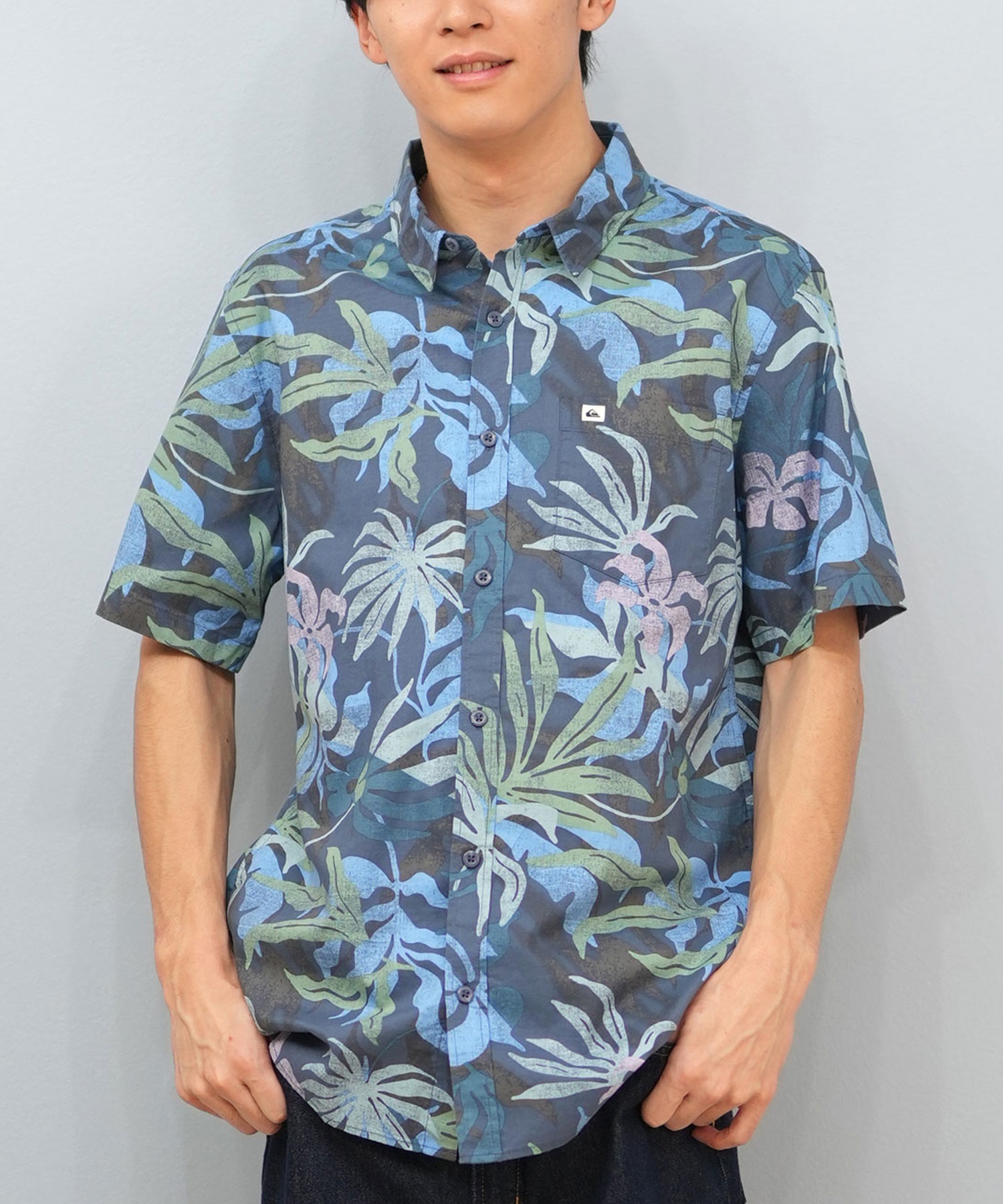 QUIKSILVER クイックシルバー 半袖 シャツ メンズ 総柄 柄シャツ APERO