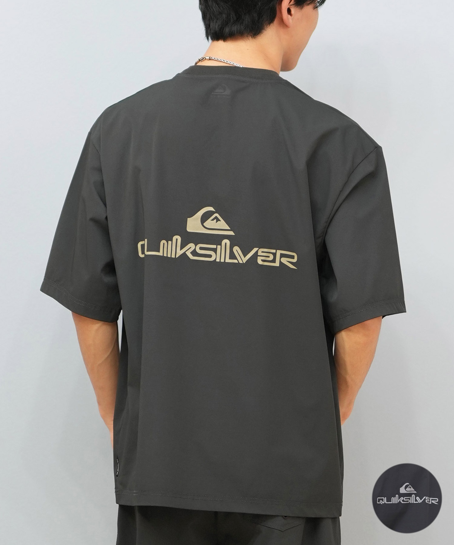 QUIKSILVER クイックシルバー 水着 ラッシュガード 半袖 Tシャツ