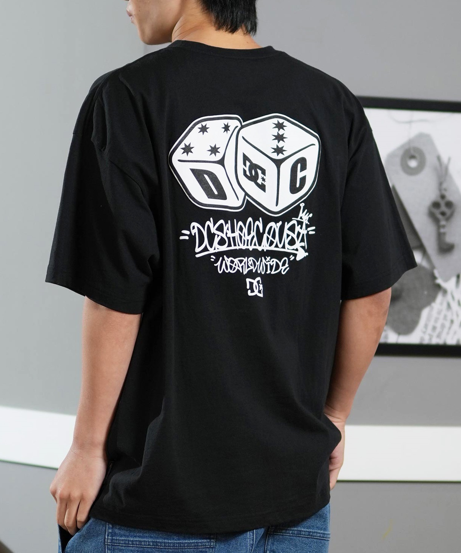 mi　黒/白 DC ディーシー 半袖 Tシャツ メンズ バックプリント オーバー