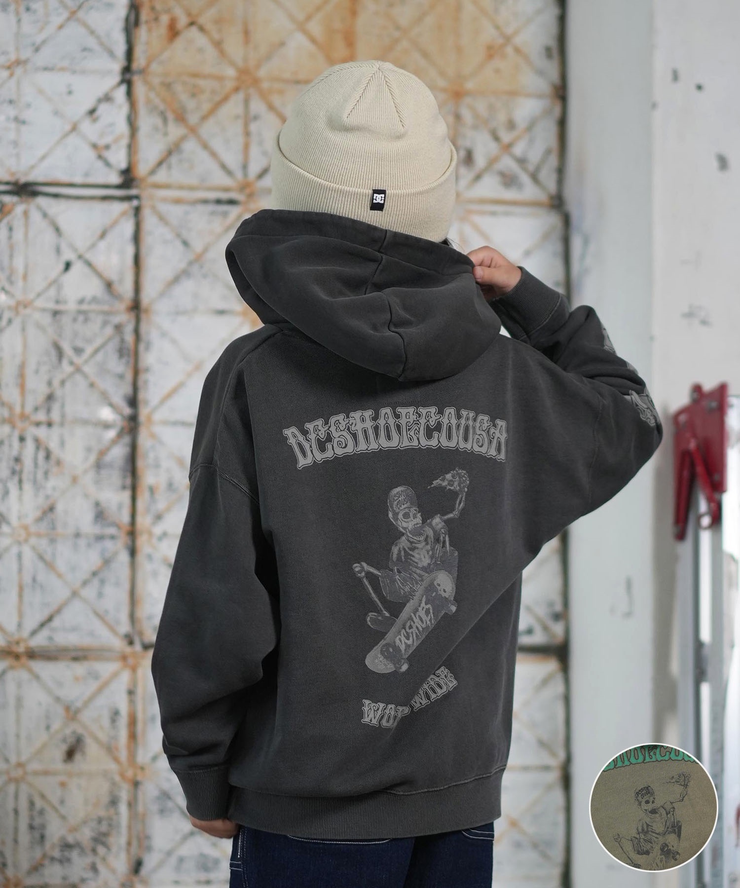 DC ディーシー プルオーバー パーカー キッズ ジュニア 子供 バック