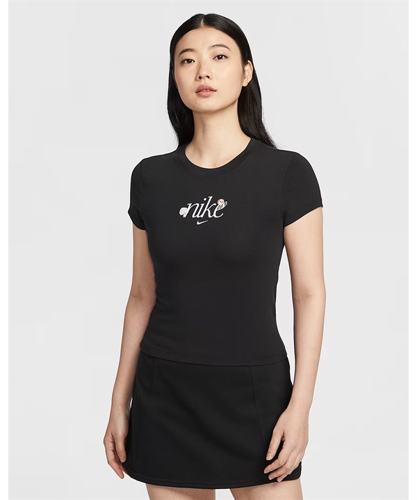 NIKE ナイキ 半袖 Tシャツ レディース グラフィックTシャツ HF9723-010