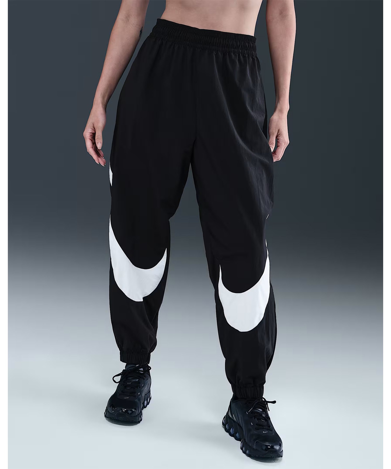 Nike ジャージパンツ ブラック　新品　M 新品正規 ナイキ ジャージパンツ メンズ トレーニングウェア