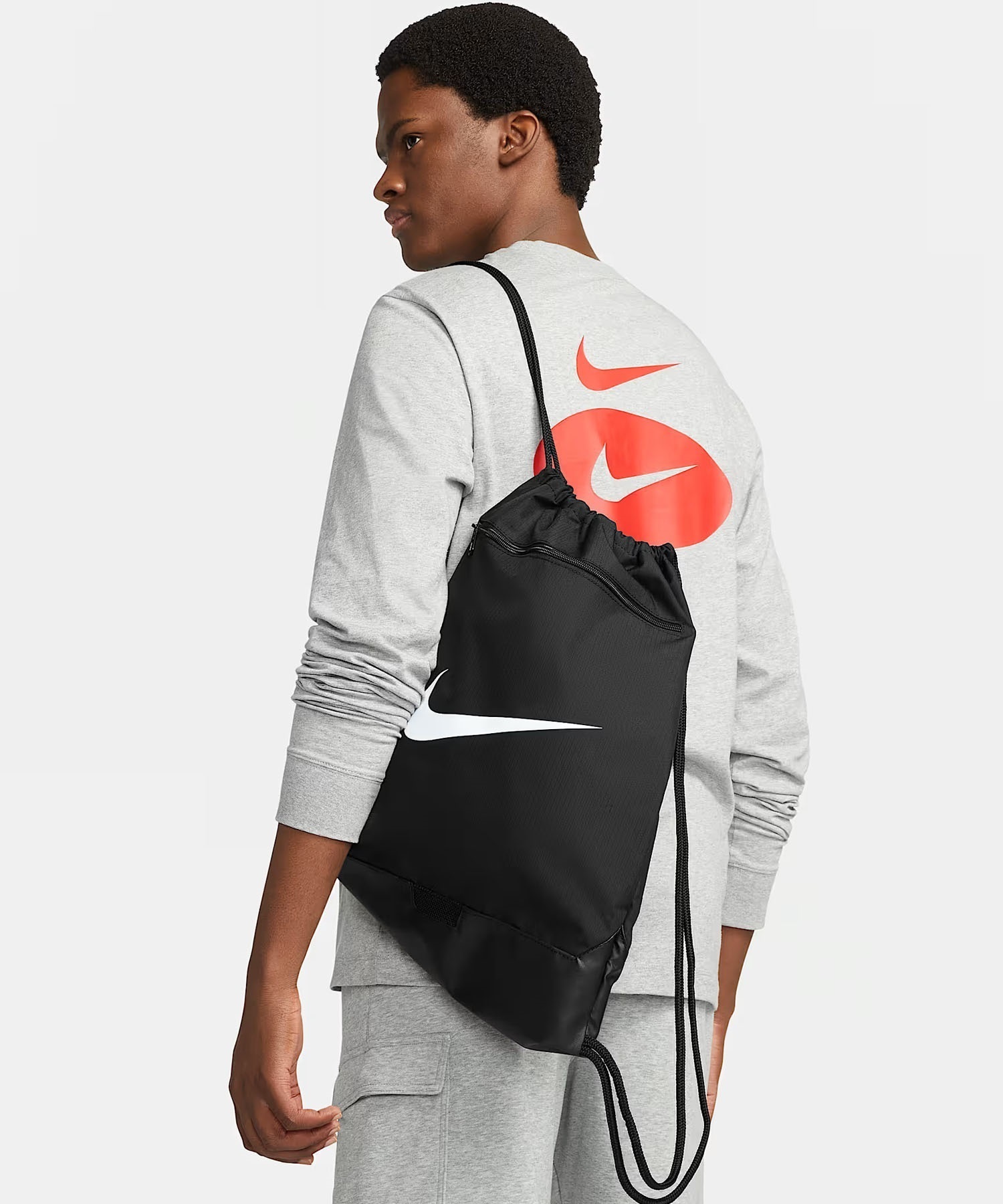 【ほぼ美品】NIKE ナイキ　ブラック　ナップサック　リュック　ジムバック ジムサック 18L バッグ/ナイキ NIKE ブラジリア ドロー