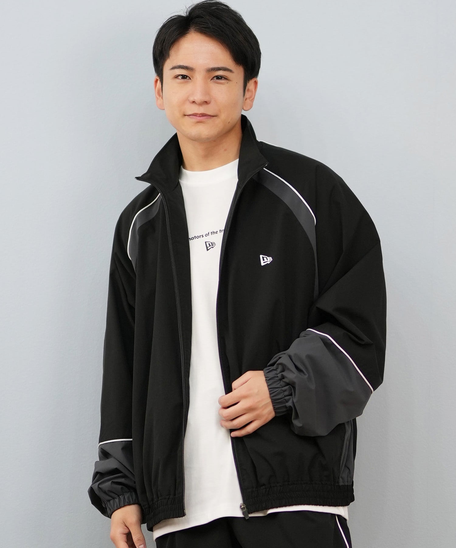 極美品 ニューエラ スポーツウェア ジャージ セットアップ XLサイズ 黒 ニューエラ（NEW ERA）（メンズ、レディース）ジャージ 上 吸汗速乾