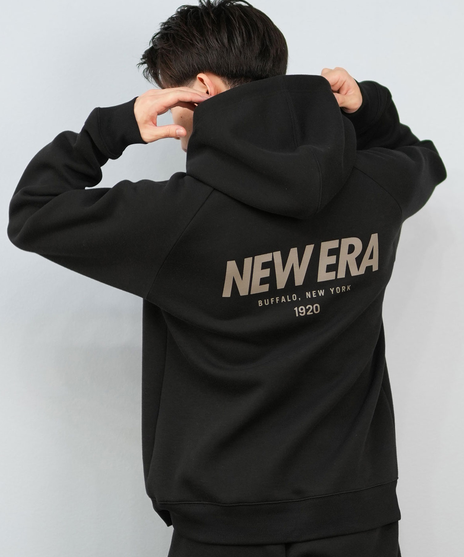 NEW ERA ニューエラ プルオーバー パーカー メンズ バックプリント