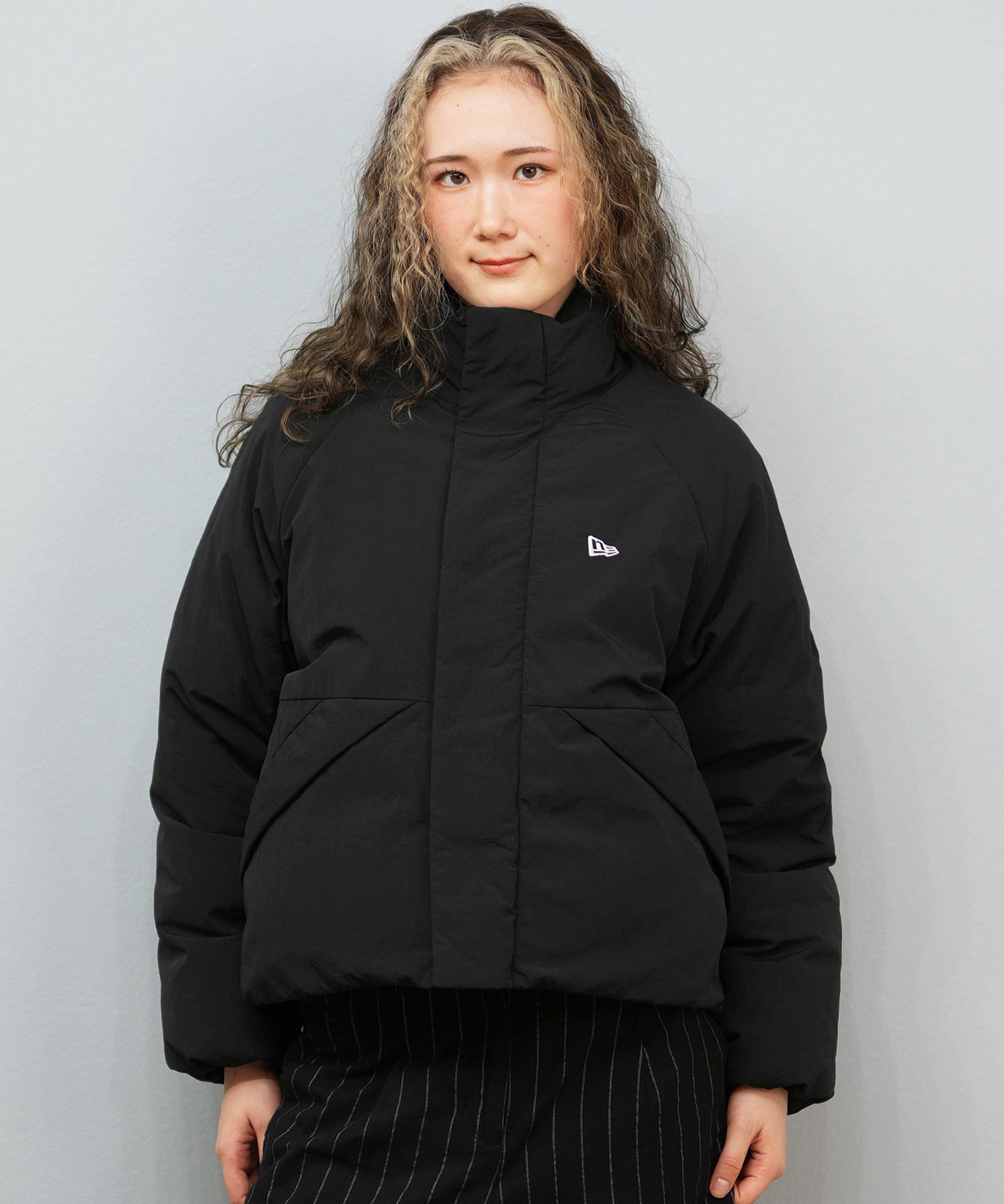 NEW ERA ニューエラ ダウン ジャケット レディース シンプル クロップド丈 ショート丈 WS DOWN JACKET BLK 14674708(BLK-S)