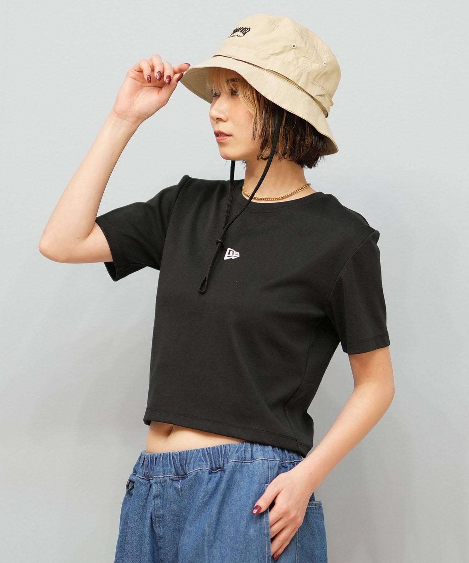 NEW ERA ニューエラ 半袖 Tシャツ レディース クロップド丈 ワン