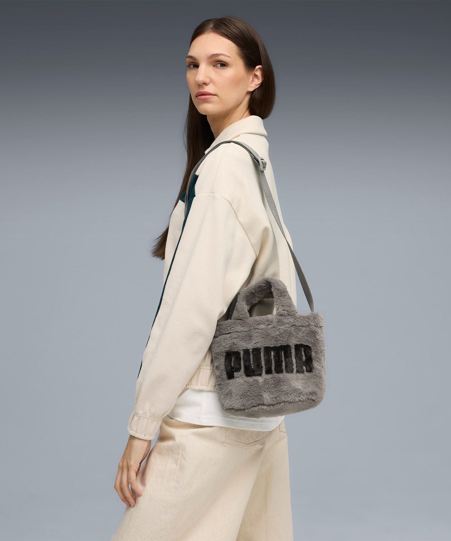 PUMA プーマ トートバッグ UP FAUX ファー ミニ ショッパーバッグ 1.5L 