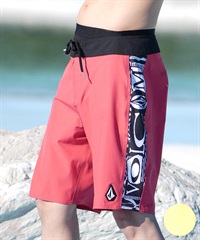 VOLCOM ボルコム 水着 トランクス ボードショーツ メンズ 吸水速乾 膝丈 A0812503