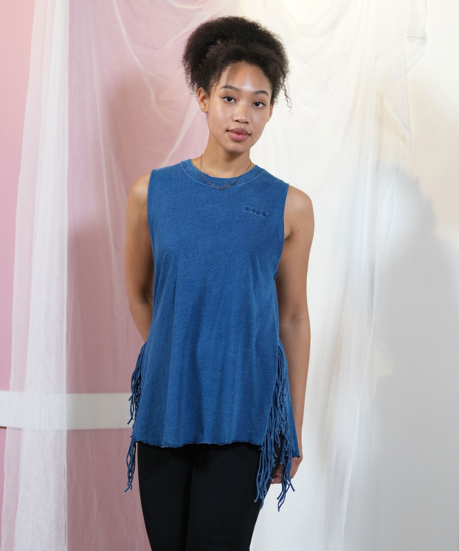 【新品未開封】ローズプリントプリーツタンクトップ ROXY ロキシー レディース タンクトップ フリンジ RSL252050 タンク