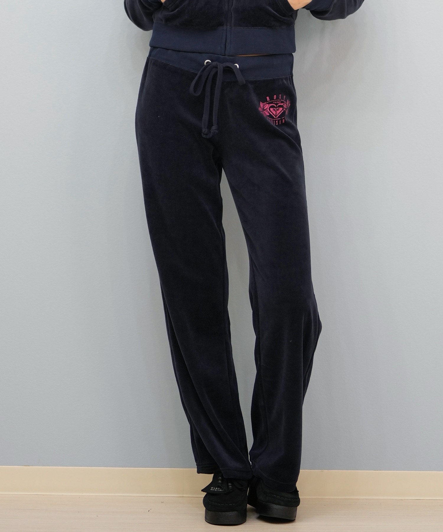 ROXY ロキシー × MANA ロングパンツ レディース ベロア セットアップ対応 ROXY CRUISERS RPT254618T(NVY-M)