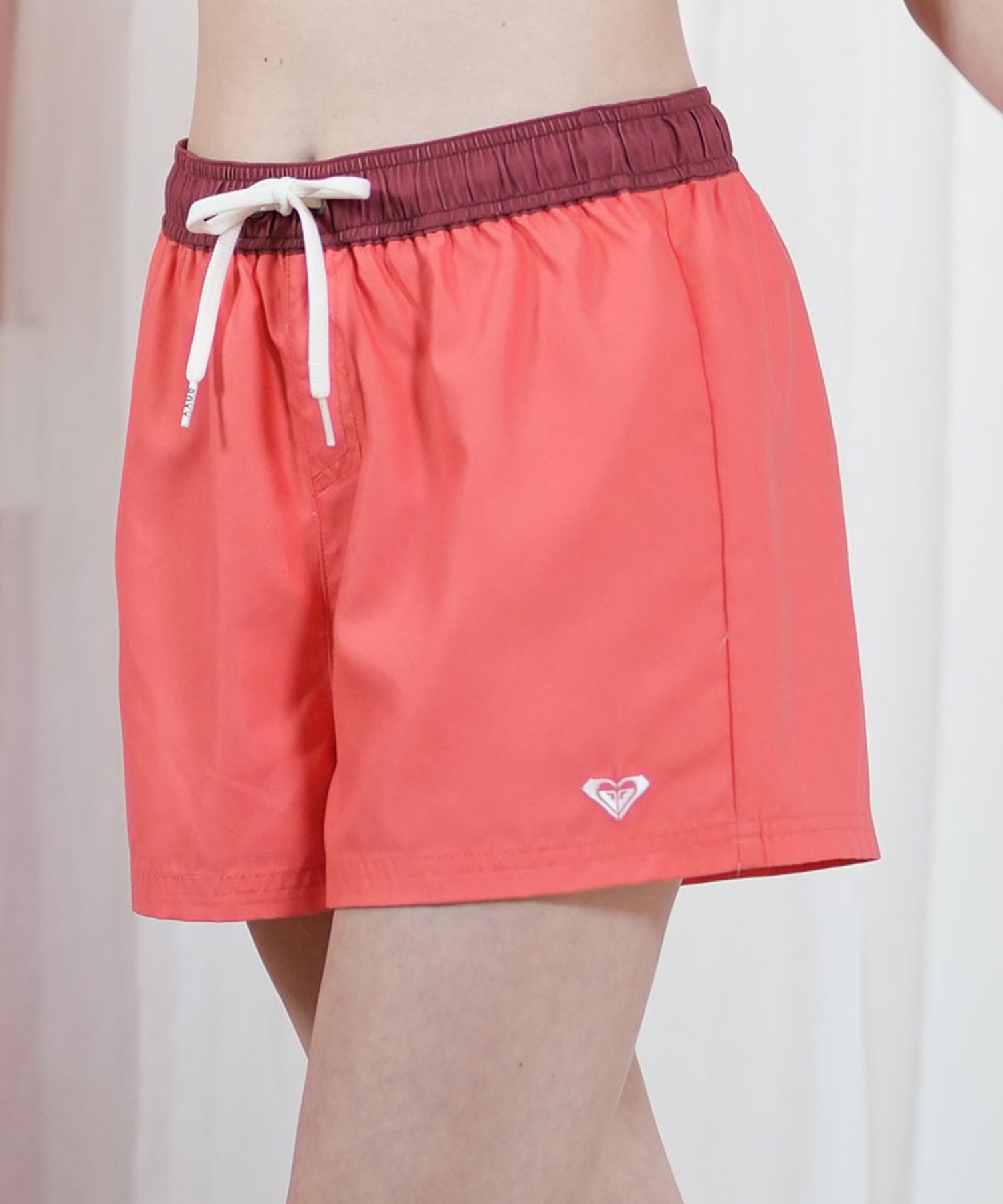【ROXY】パンツ　ジムウェア　水陸両用ショートパンツ　水着　スイムウェア ROXY/ロキシー ショートパンツ/水陸両用/着るUVケア RBS251021