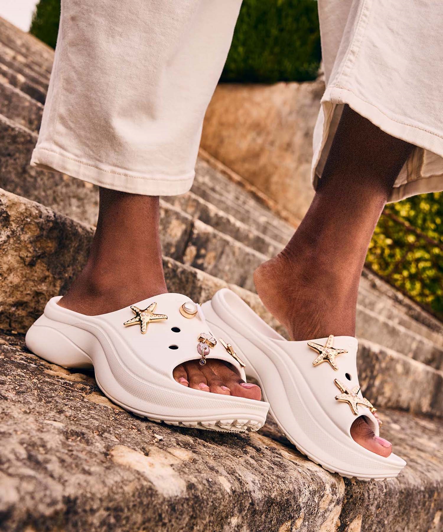 Clarks レディース Breeze Reyna スライドサンダル, コバルト合成  