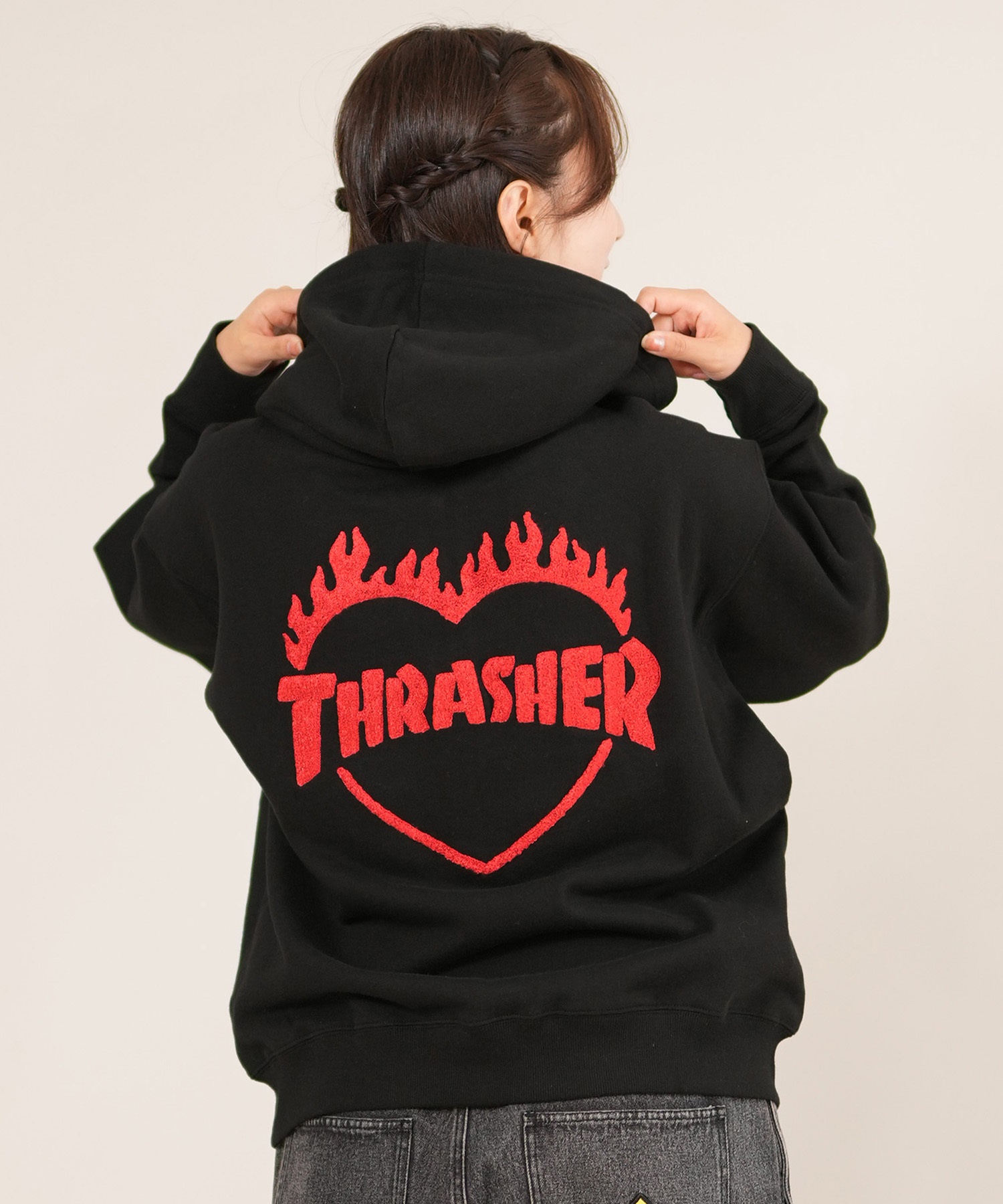 THRASHER スラッシャー ジップアップ パーカー レディース スウェット