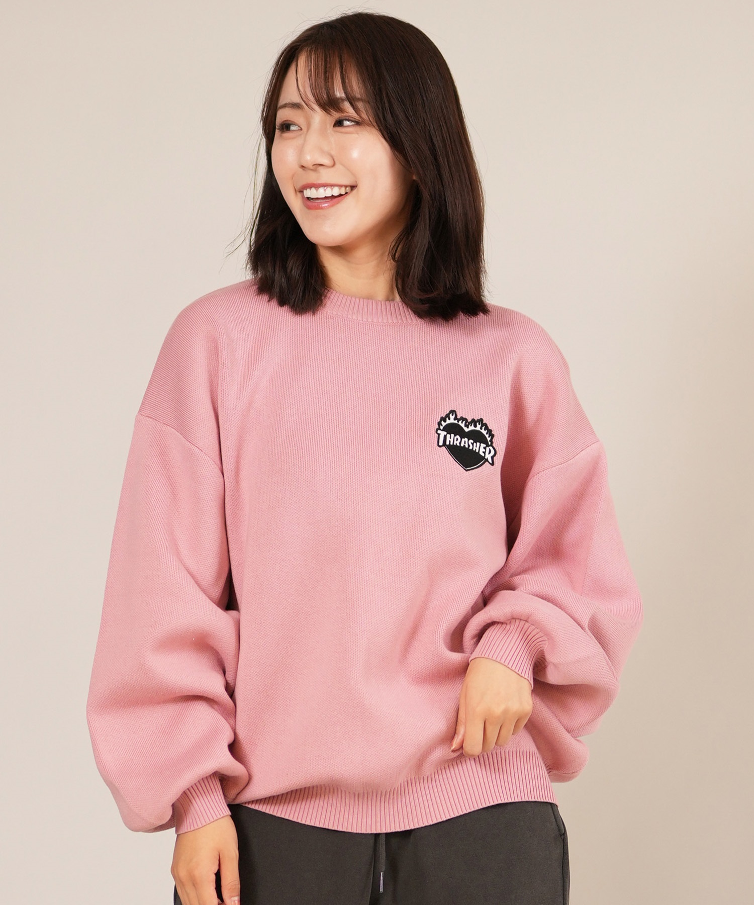 THRASHER スラッシャー ニット セーター レディース クルーネック ロゴ バーニング ハート ワンポイント 254TH2KN053(PNK-FREE)