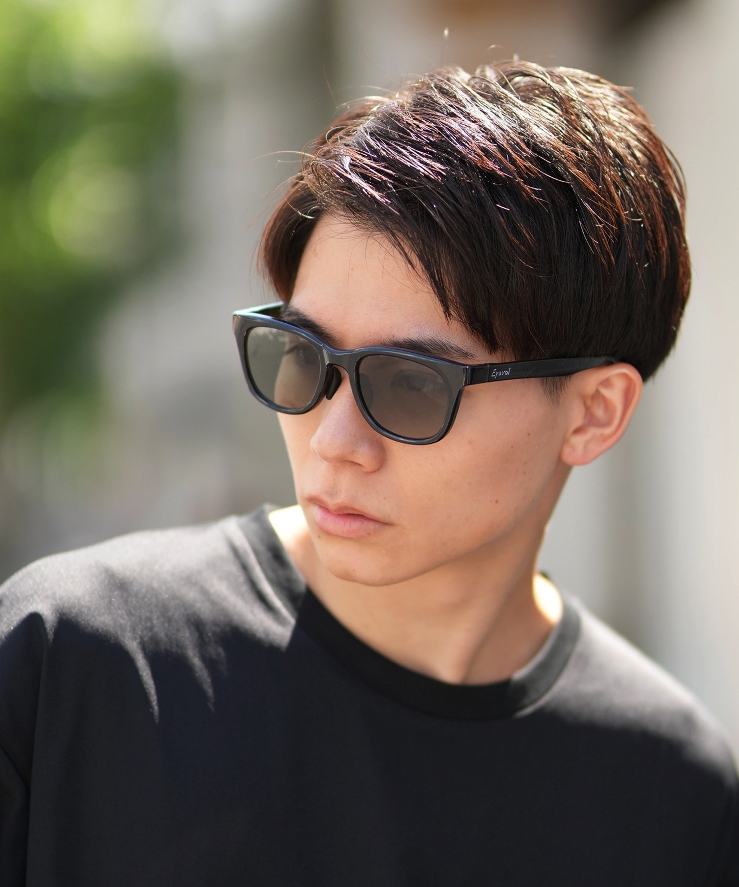 coco 中古 サングラス マットブラック アイヴォル  Eyevol SHAW 偏光レンズ ソフトケース付き Eyevol アイヴォル サングラス 紫外線予防 偏光 SHAW 52