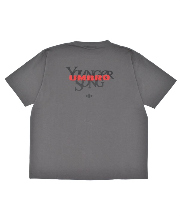 予約商品【7月下旬より順次発送】UMBRO アンブロ × Younger Song ヤンガーソング コラボ  Tシャツ MRYS-T001 ムラサキスポーツ別注