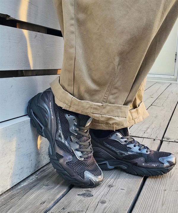 MIZUNO ミズノ スニーカー メンズ レディース 韓国 レトロ WAVE RIDER 10 ウエーブライダー D1GA243108