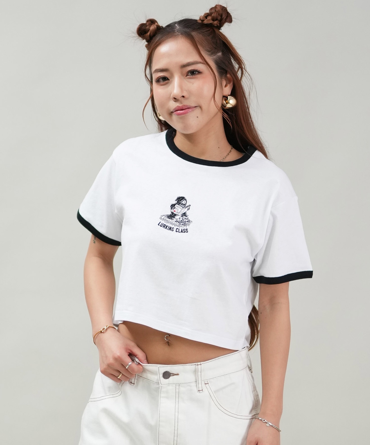 LURKING CLASS ラーキングクラス 半袖 Tシャツ レディース クロップド丈 ミニTシャツ ST25STM04W ムラサキスポーツ限定(WHITE-M)