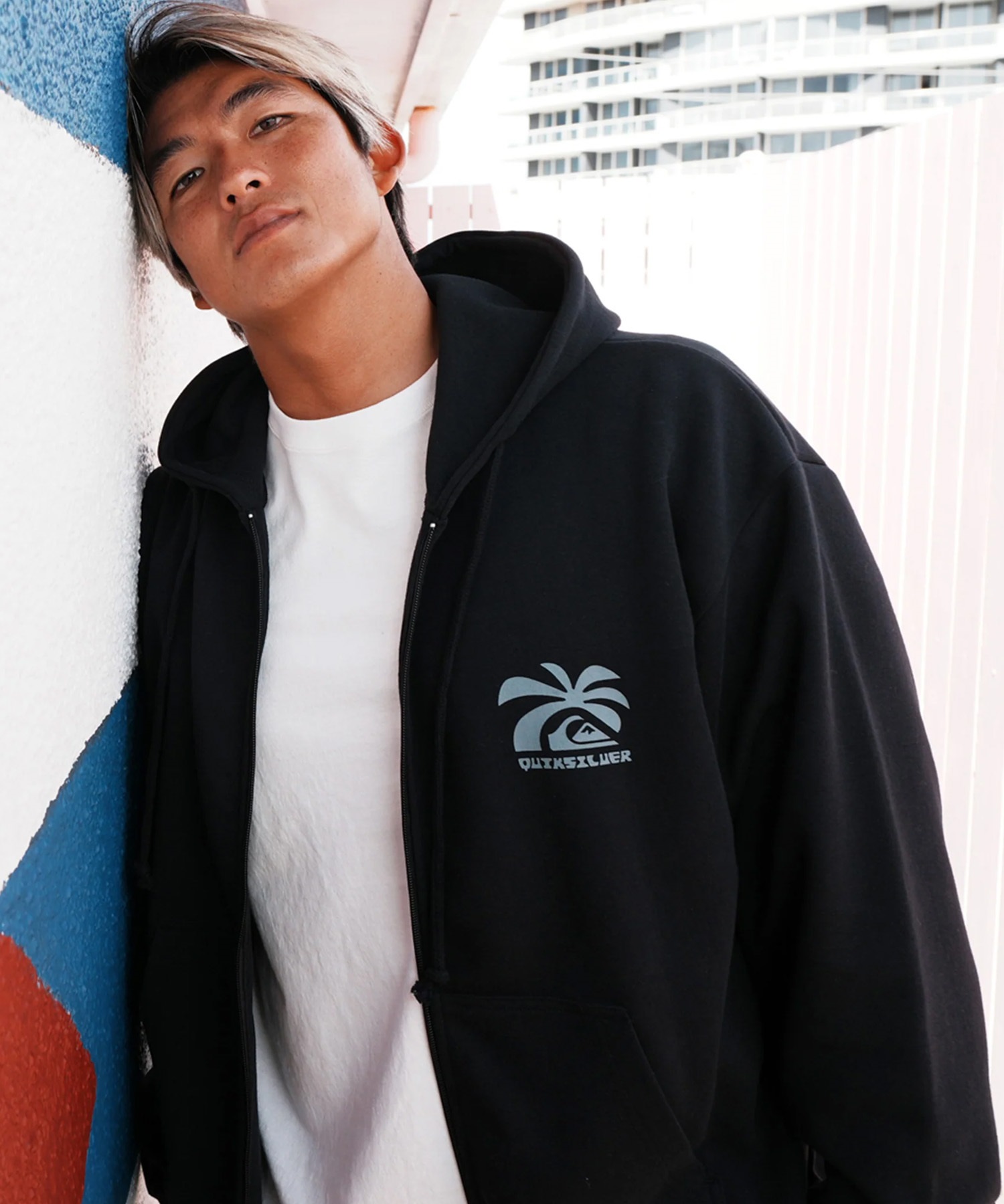 QUIKSILVER クイックシルバー ジップアップ パーカー フーディー