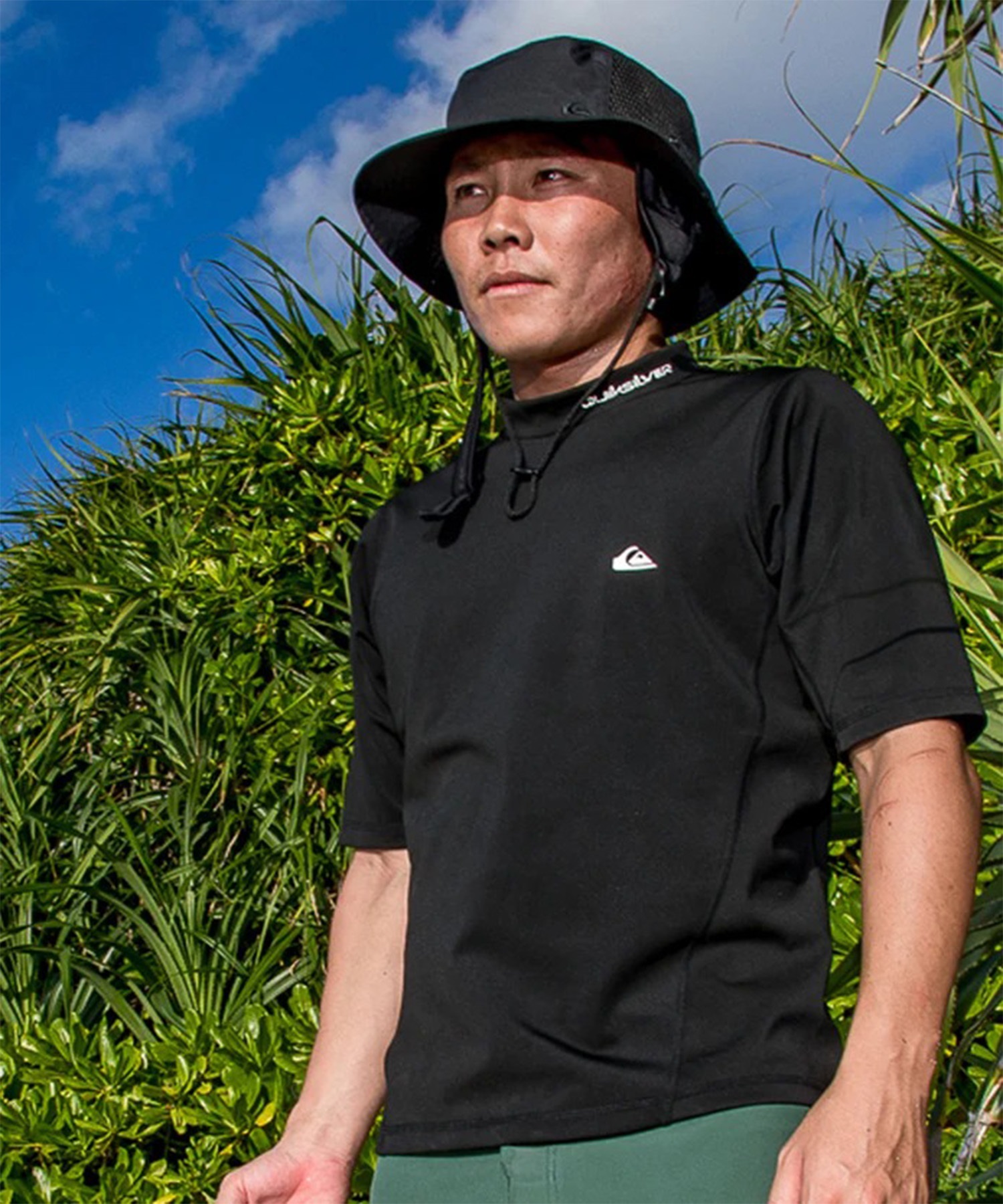 QUIKSILVER クイックシルバー 水着 ラッシュガード 半袖 Tシャツ