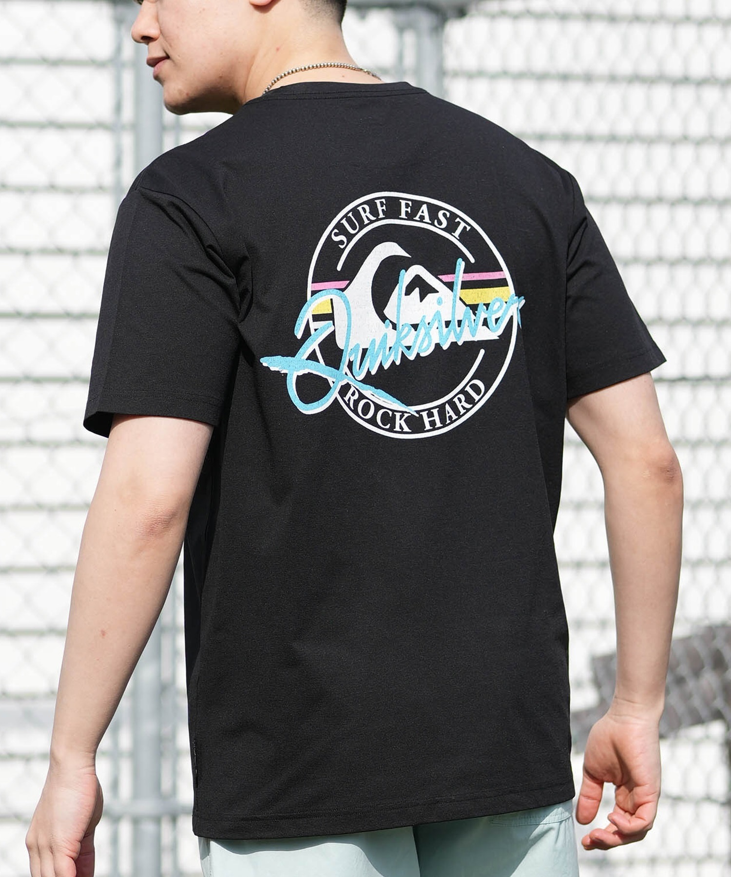 QUIKSILVER クイックシルバー 水着 ラッシュガード 半袖 Tシャツ