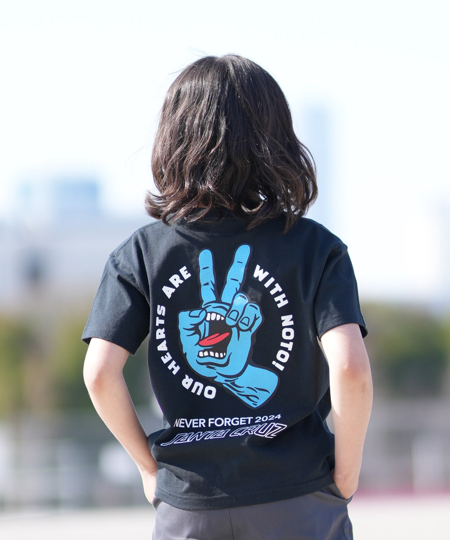 SANTA CRUZ サンタクルーズ 半袖 Tシャツ キッズ ジュニア 子供 バックプリント PEACE FOR NOTO SS TEE 502262409 ムラサキスポーツ限定(OFFBK-130cm)