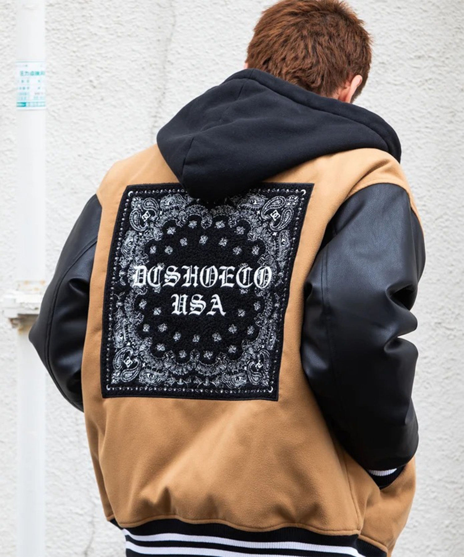 DC ディーシー スタジャン メンズ バックプリント 26 VARSITY JACKET