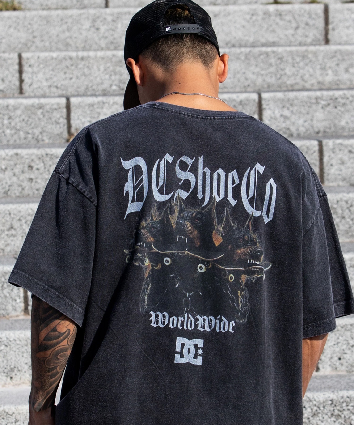 DC ディーシー 半袖 Tシャツ メンズ バックプリント 古着風