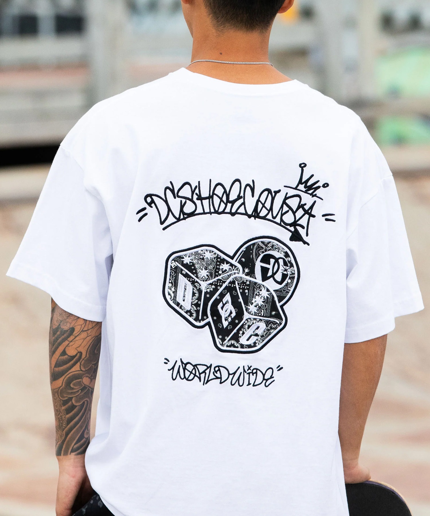 DC ディーシー 半袖 Tシャツ メンズ バックプリント アップリケ