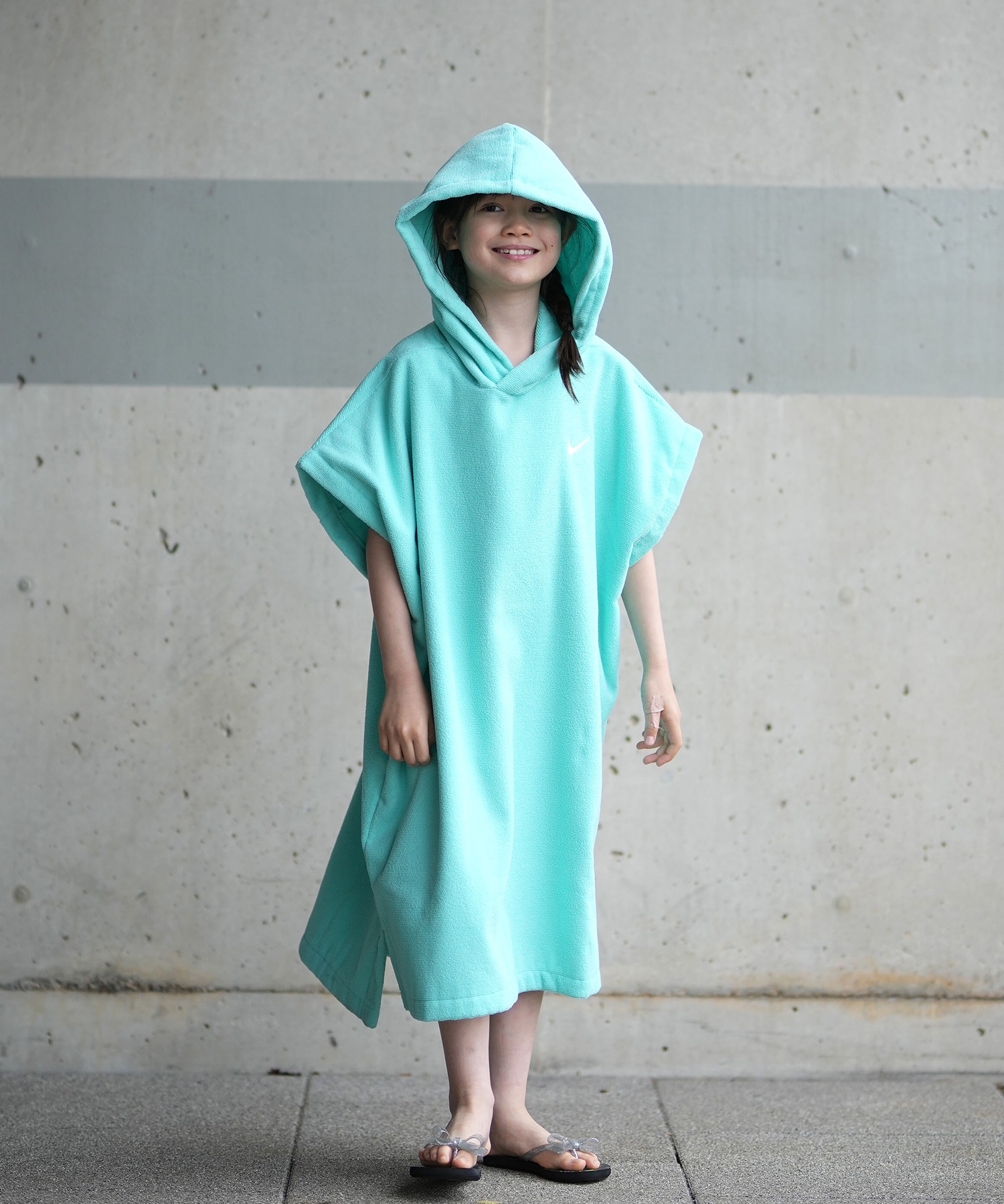 NIKE フード付きポンチョ NIKE ナイキ お着替えポンチョ キッズ ジュニア 子供 タオル フード