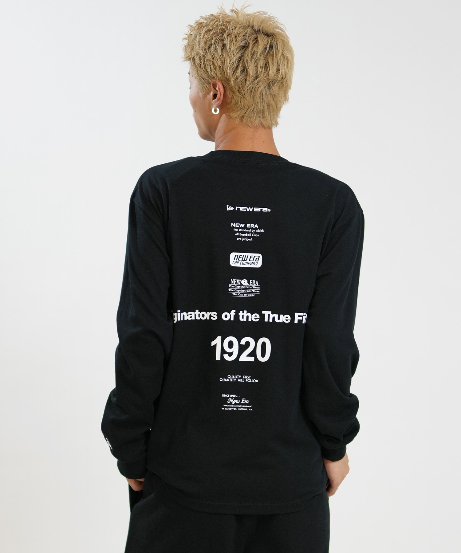 NEW ERA ニューエラ 長袖 Tシャツ ロンT メンズ ロゴ Archive Logo