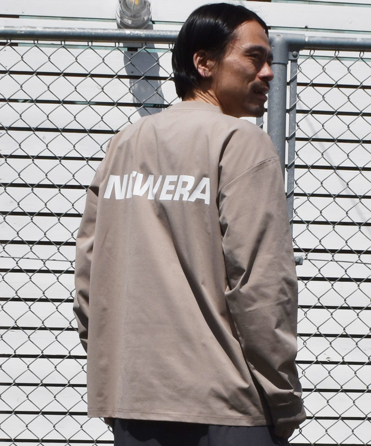 NEW ERA ニューエラ 水着 ラッシュガード 半袖 Tシャツ メンズ バック