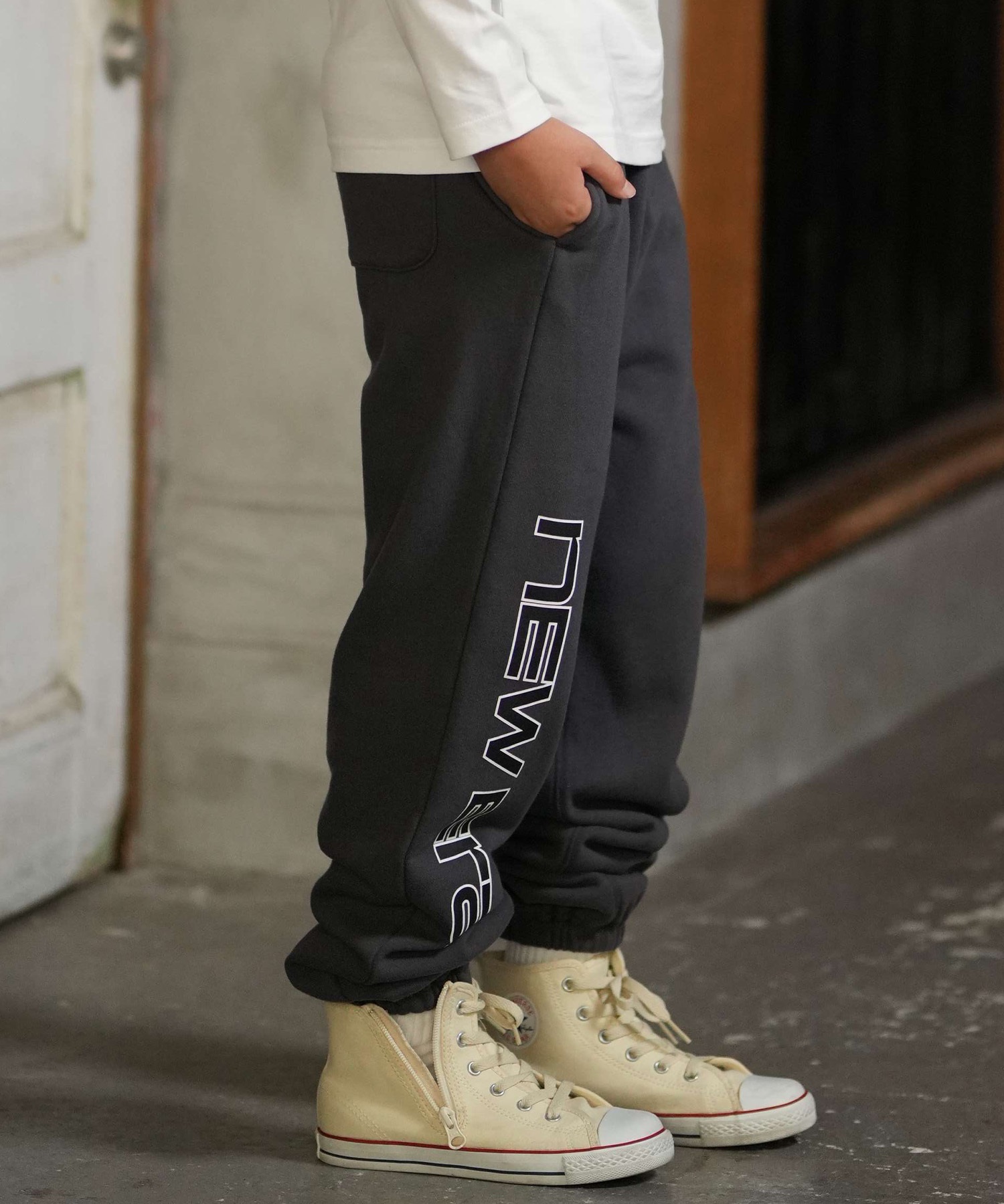 NEW ERA ニューエラ ロングパンツ キッズ 子供 ロゴ YTH SWPT BRAND
