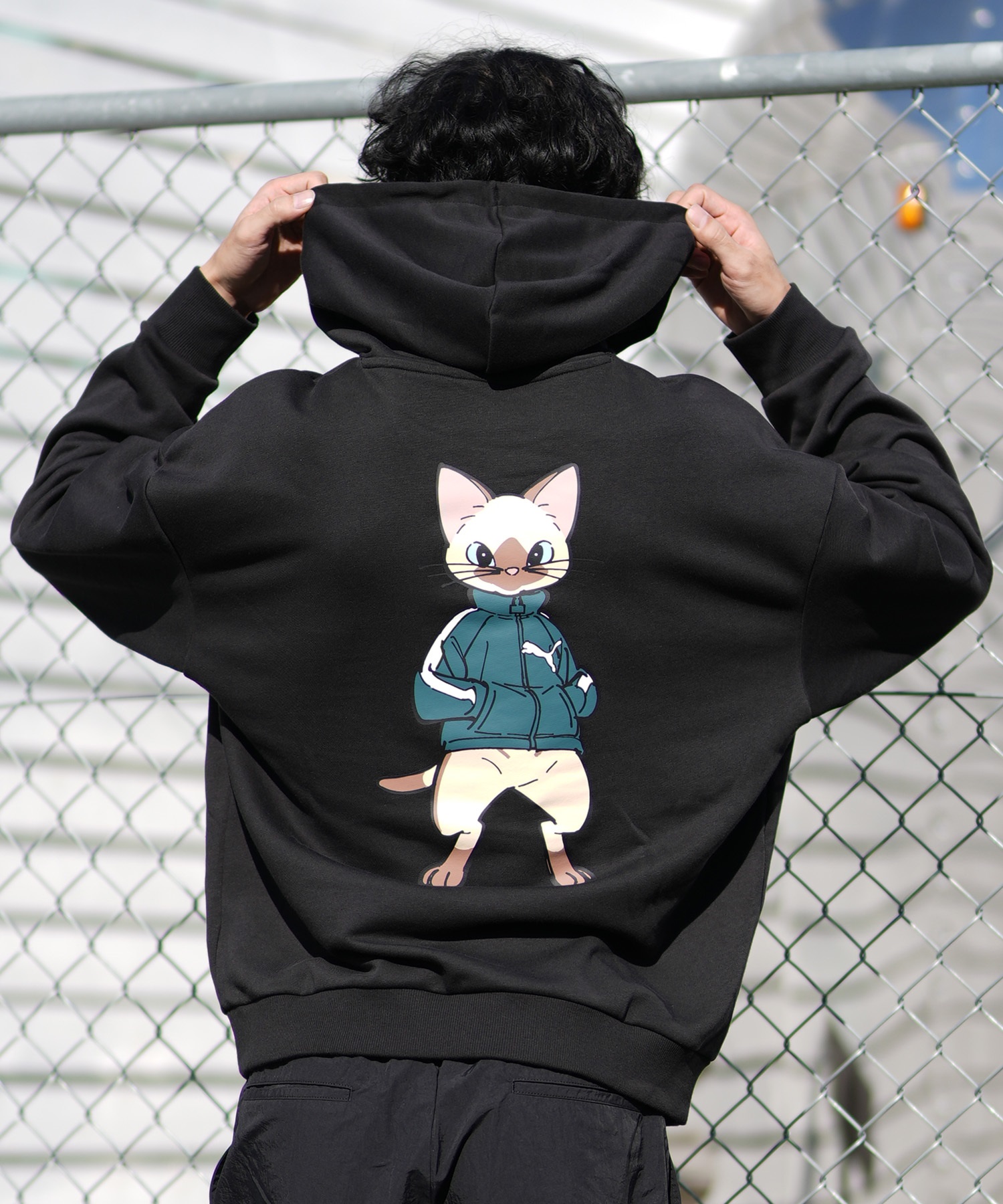 PUMA プーマ プルオーバー パーカー メンズ モンスターハンターワイルズ コラボレーション 636483(01-M)