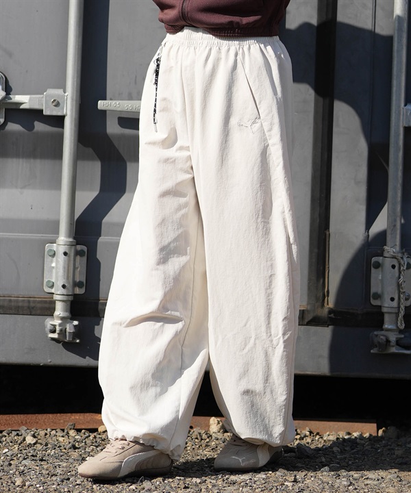 PUMA プーマ ロングパンツ レディース パワーパフガールズ コラボ PPG WOVEN PANTS WIDE LEG W 637475