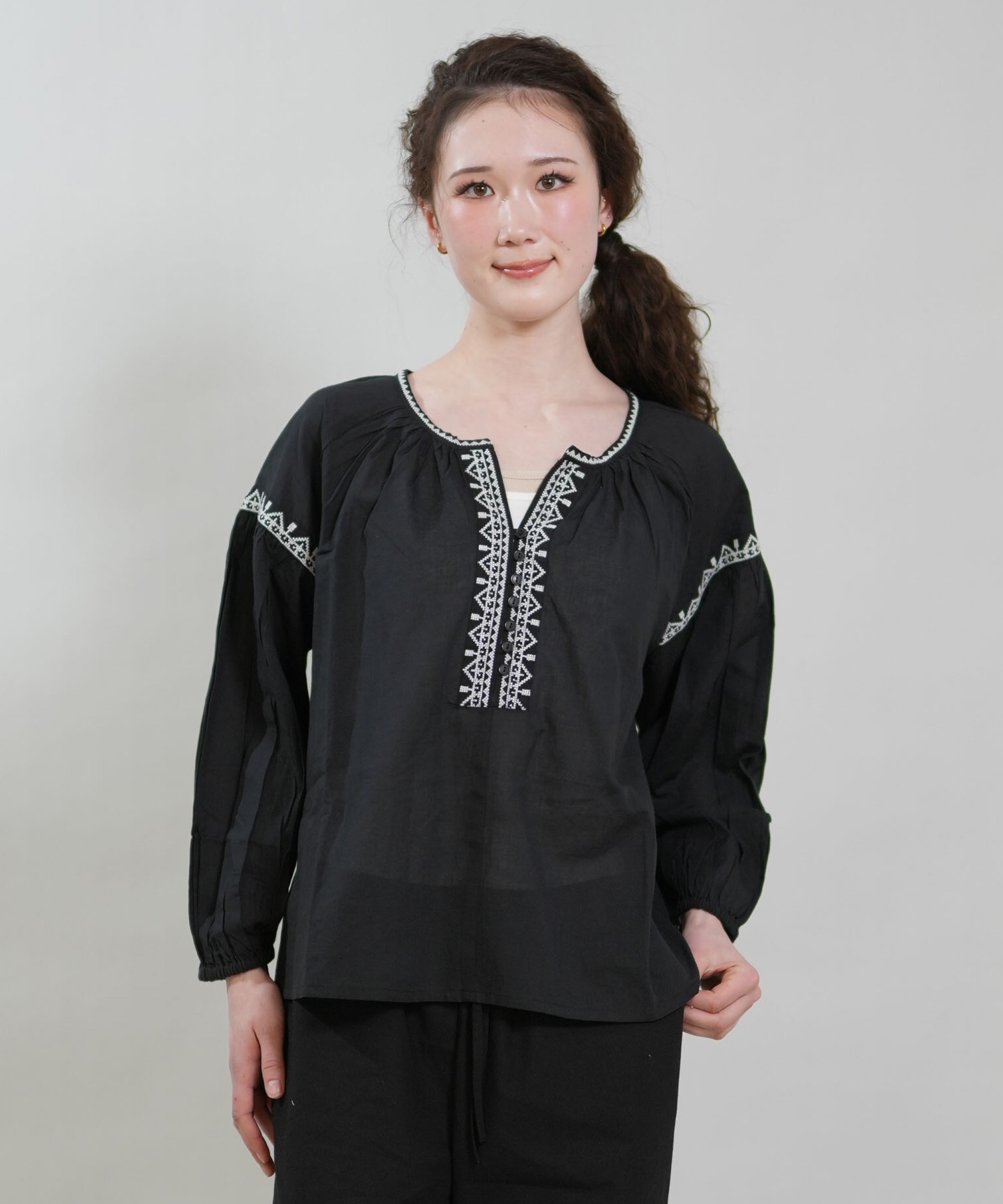 RIKKA FEMME リッカファム 長袖 シャツ レディース ブラウス 刺繍