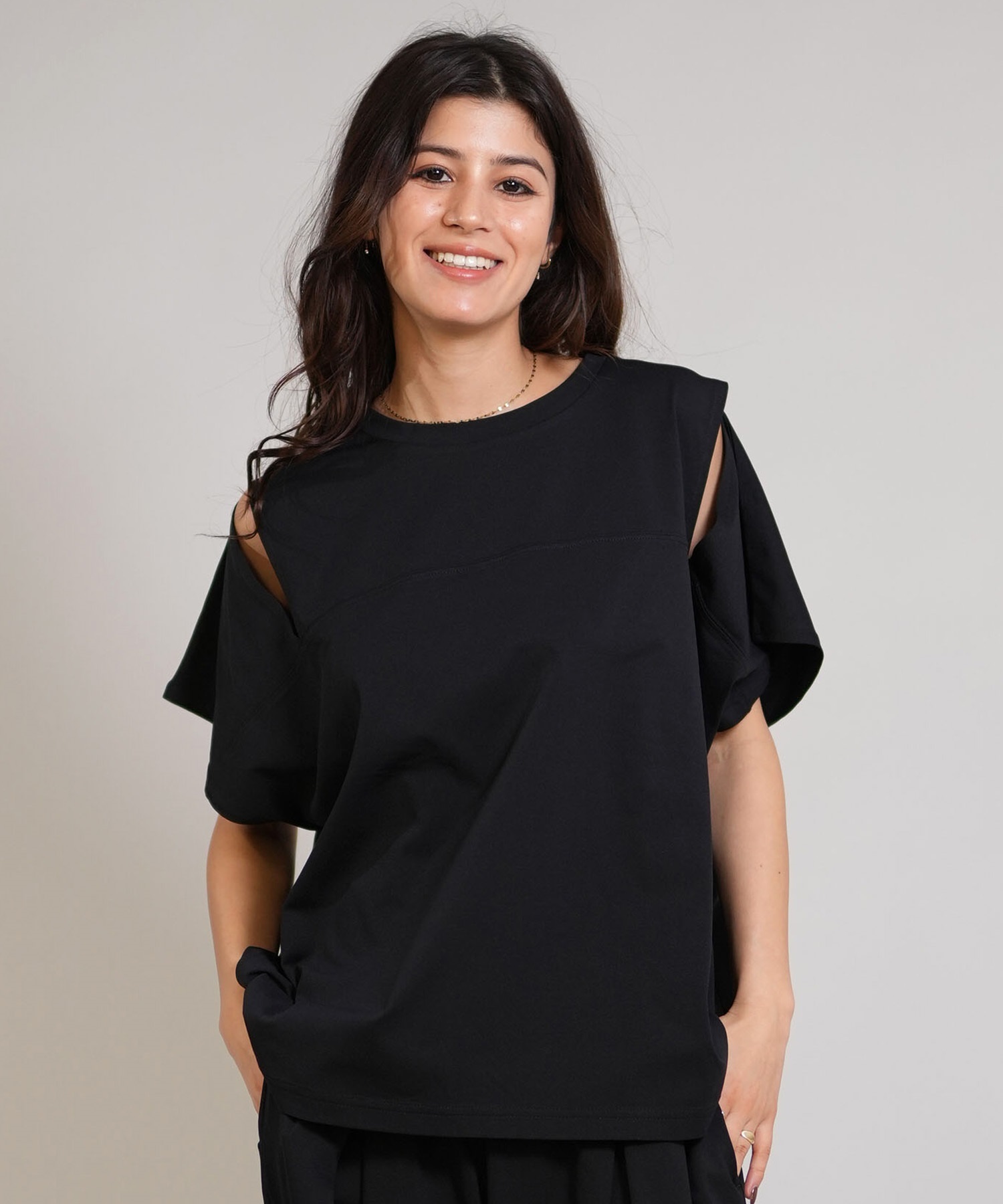 Ungrid アングリッド 半袖 Tシャツ レディース ショルダースリット