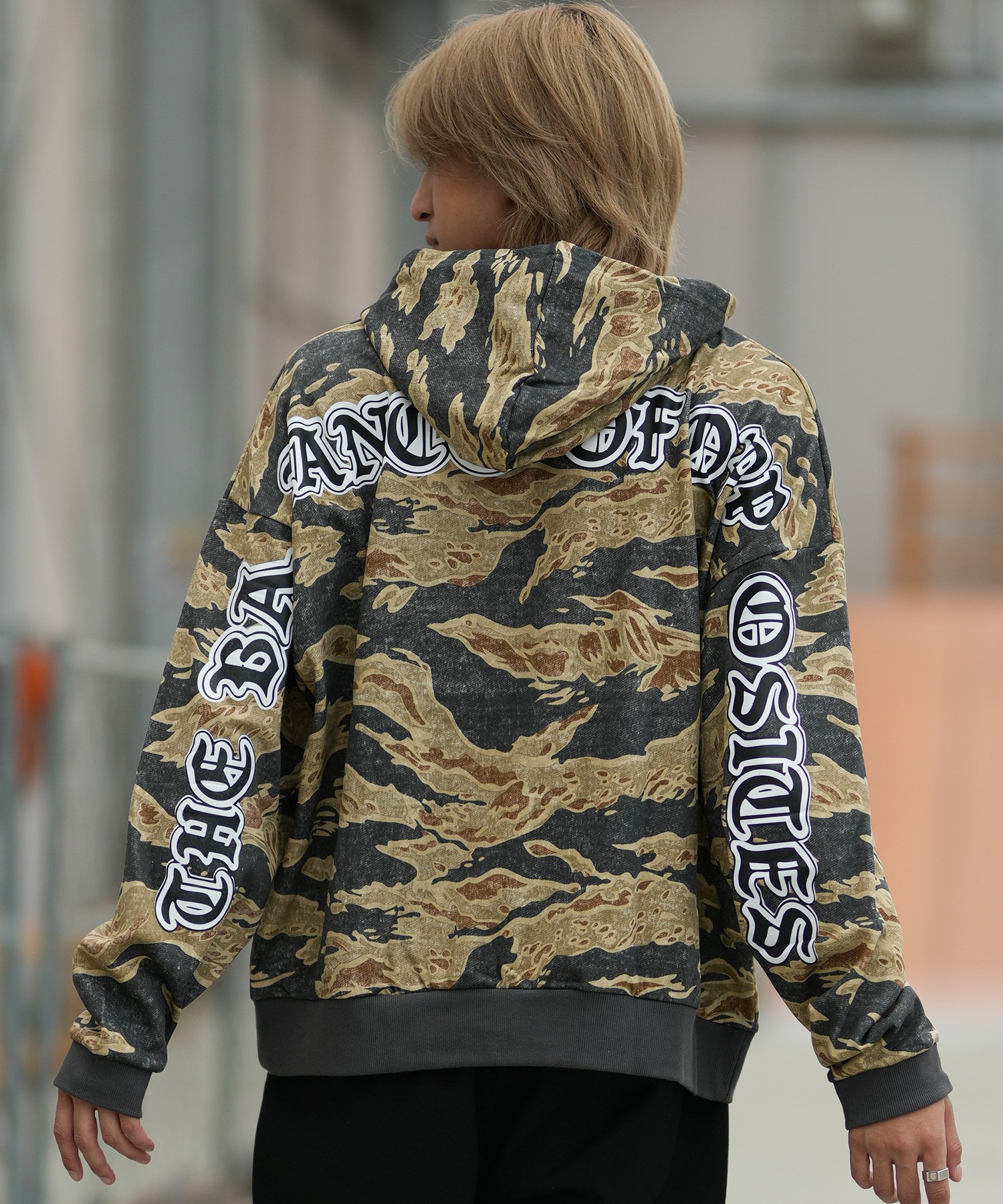 RVCA ルーカ プルオーバー パーカー フーディー メンズ ロゴ BALANCE