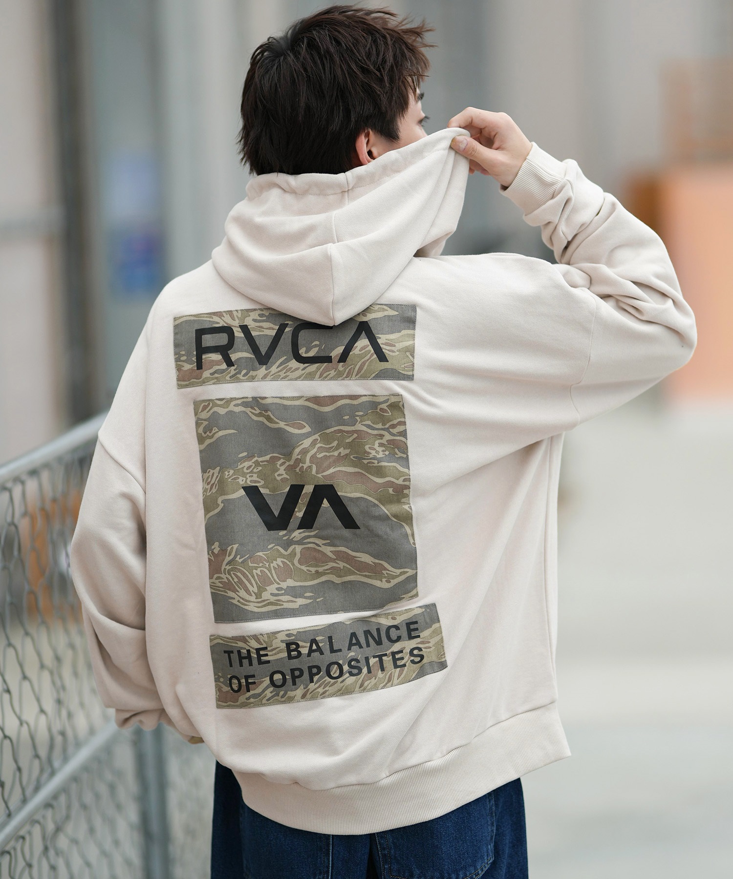 RVCA ルーカ プルオーバー パーカー フーディー メンズ ロゴ BALANCE