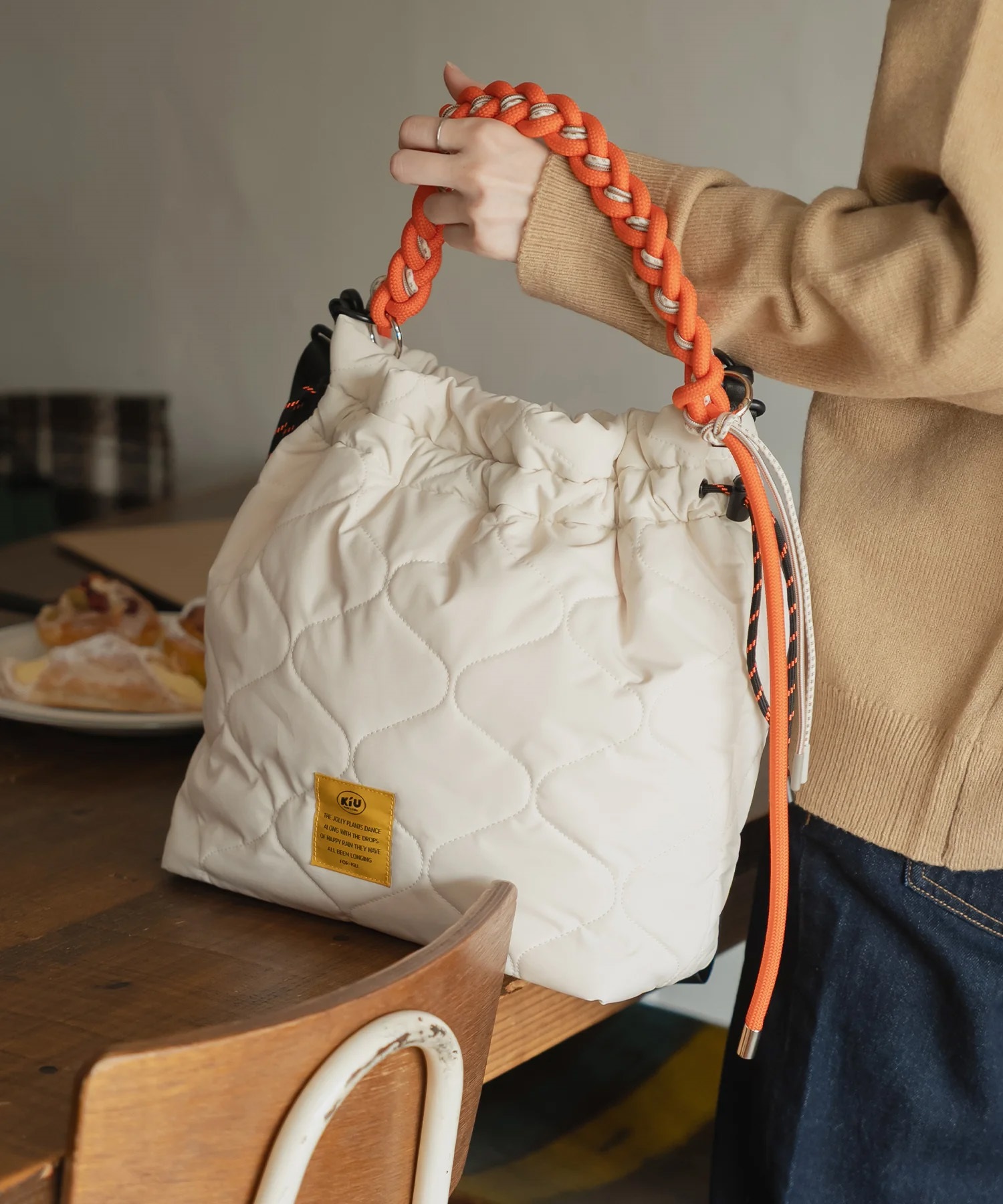 KiU キウ トートバッグ 13L 2way ハンドバッグ ショルダーバッグ 撥水