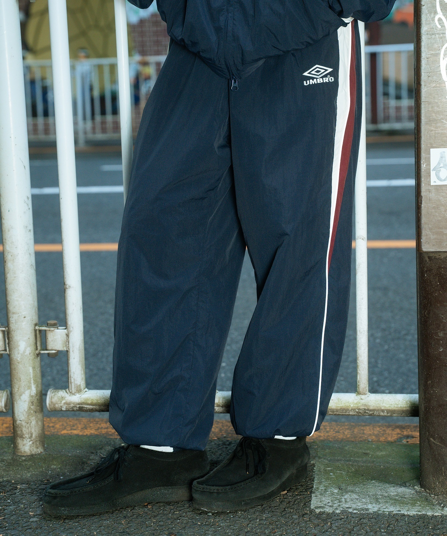 【予約販売】UMBRO アンブロ × TOY MACHINE トイマシーン コラボ トラックパンツ メンズ セットアップ対応 MD3726FWMSPT02 ムラサキスポーツ限定(NAVY-S)