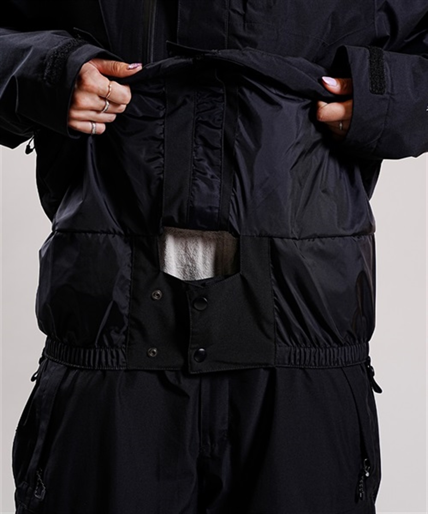 スノーボード ウェア ジャケット ユニセックス 686 シックスエイトシックス GORE-TEX CORE SHELL 23-24モデル ムラサキスポーツ KK G29(BLACK-S)