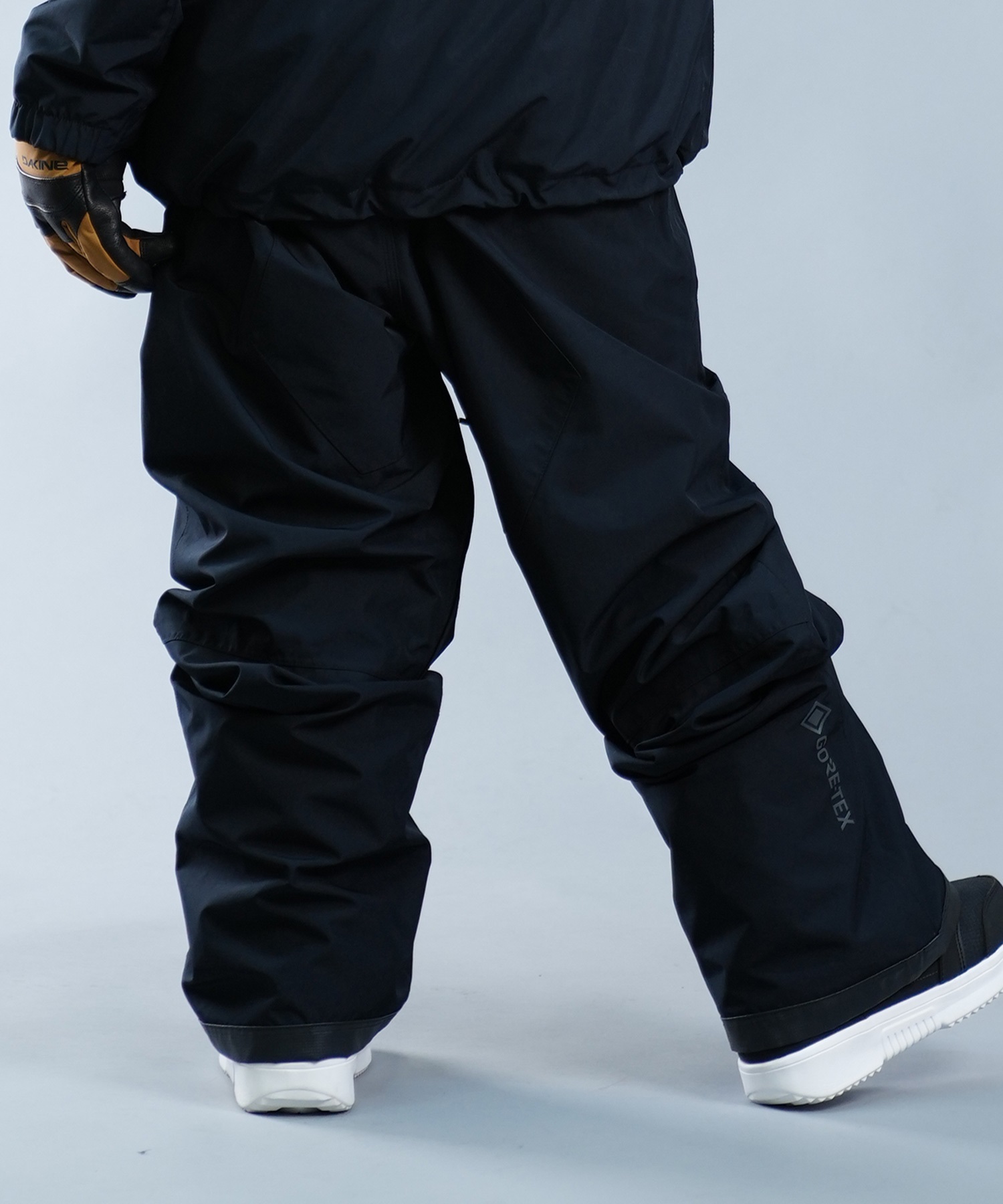 Volcom スノーボードパンツ GORE-TEX 黒 VOLCOM 23-24 ボルコム L GORE-TEX PANT エル ゴアテック