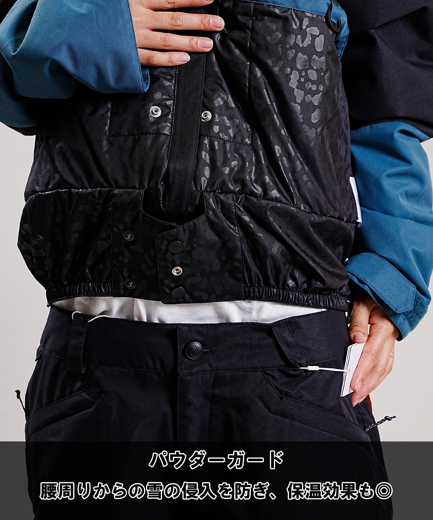 ☆スノーボードウェア 2点セット ジャケット パンツ 上下 VOLCOM ボルコム BOLT INS HALLEN 23-24モデル ムラサキスポーツ(【Jacket】CLT-M-【Pants】LCA-S)