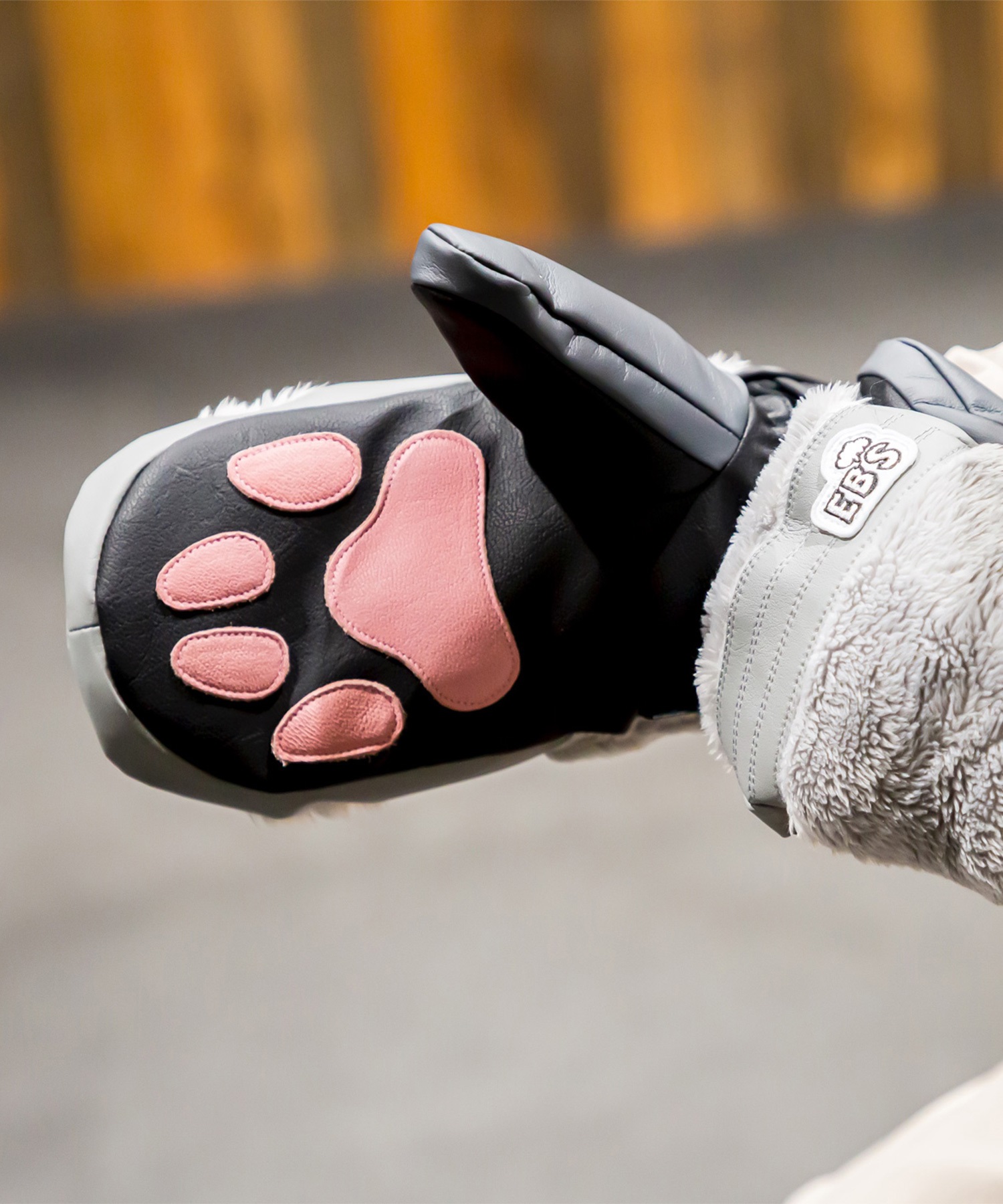 新品:SALE】25 ebs EXCLUSIVE MITT - ICE FUR Mサイズ 正規品