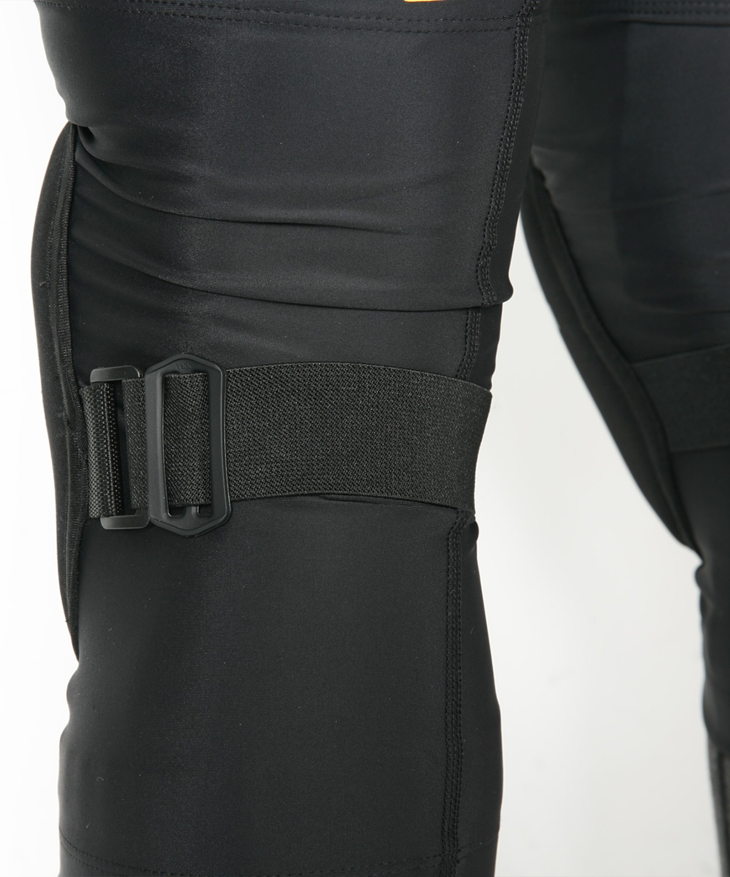 eb's エビス スノーボード プロテクター ニーパッド 膝当て KNEE