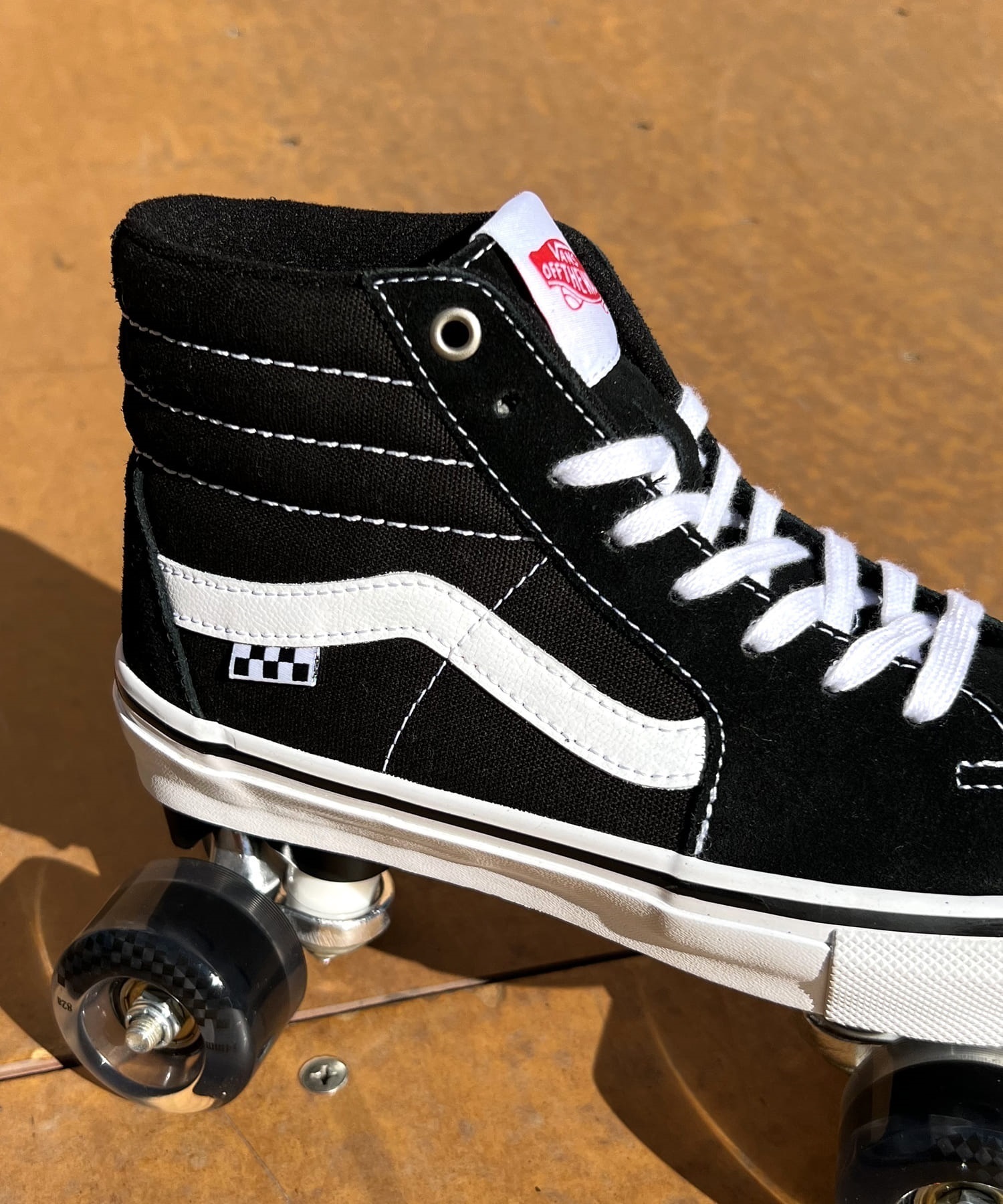 ★★ スニーカーローラー ローラースケート VANS バンズ スケシュー SKATE SK8-HI BKWT スケートハイ 組み立て済み完成品 LL(BKWT-26.0cm)