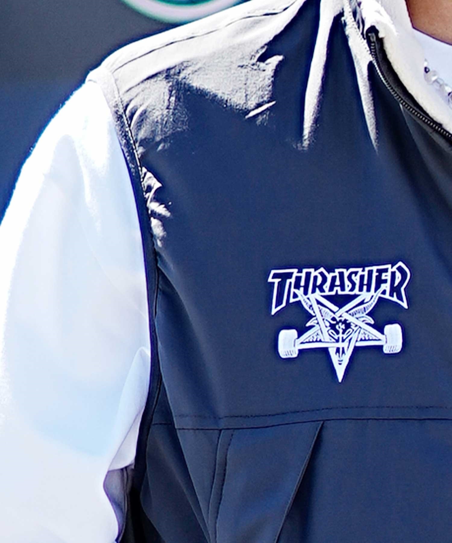 THRASHER/スラッシャー メンズ リバーシブル ベスト ナイロン フリース スタンドカラー 23MS-JKT2 ムラサキスポーツ限定(BLK-M)