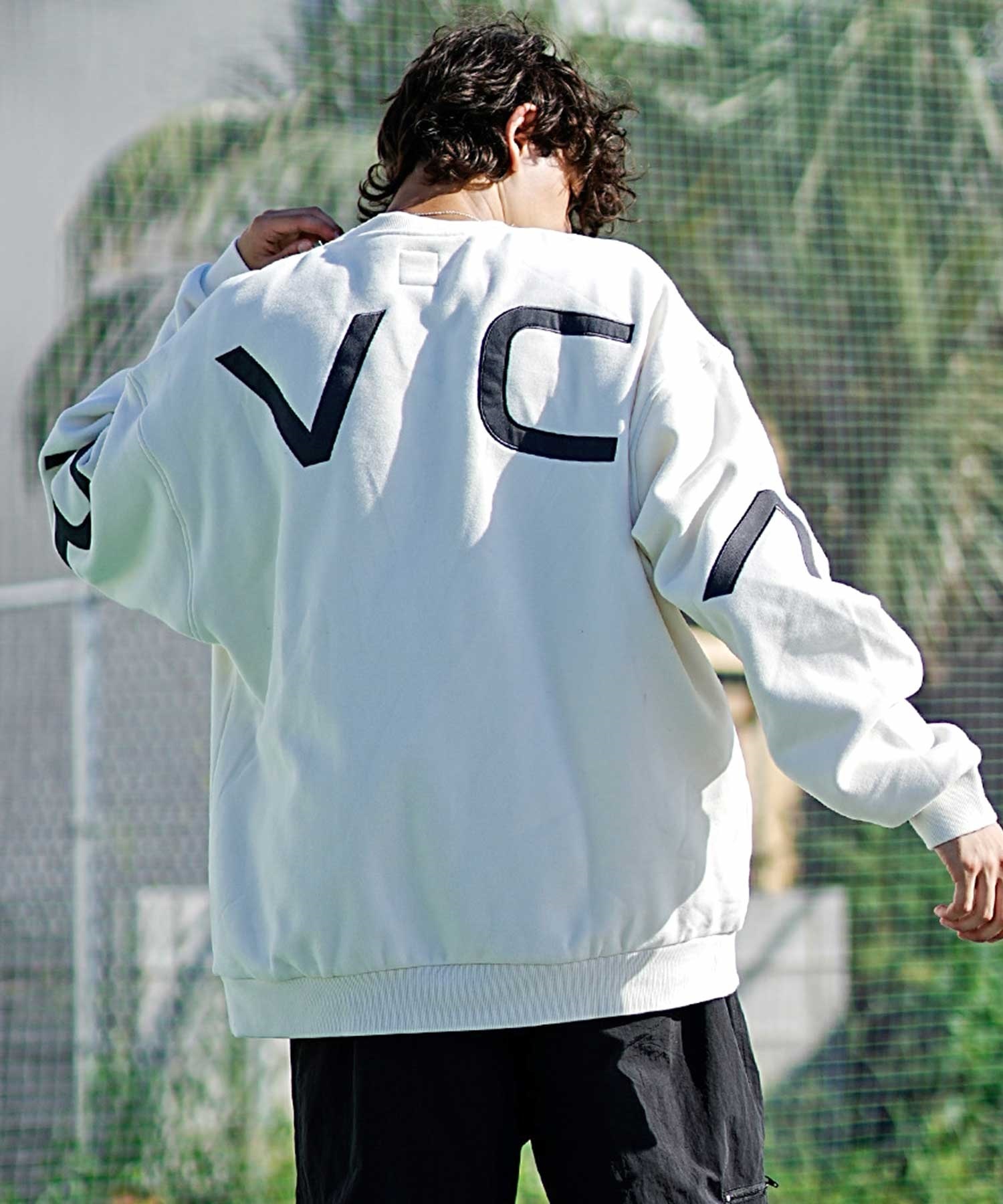 RVCA/ルーカ FAKE RVCA CR メンズ トレーナー クルーネック